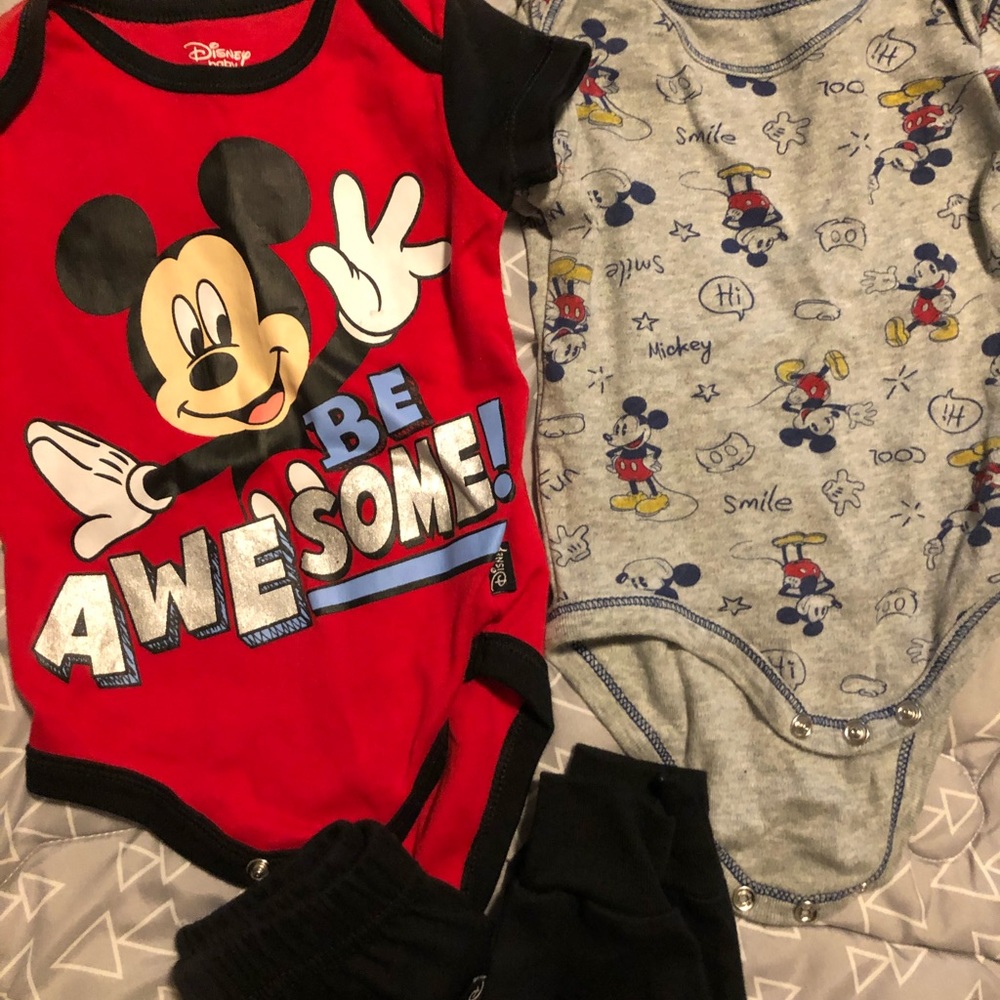 “Be Awesome Mickey Mouse set baby boy